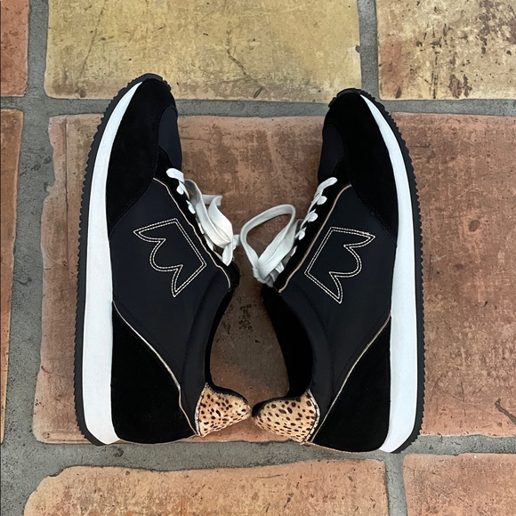 New Birdies Roadrunner Black & White Sneakers Size 10.5 Women’s NWOT - Picture 2 of 9